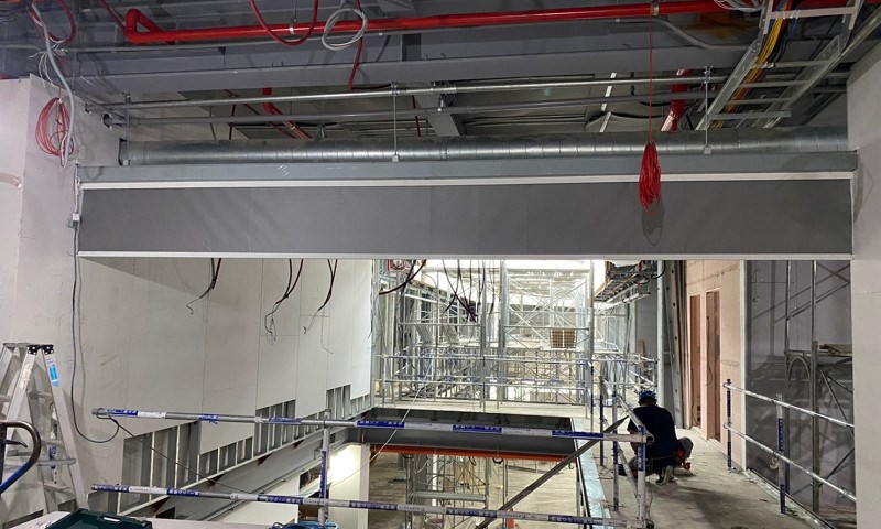電動防煙垂壁,防煙垂壁,布幕式防煙垂壁,捲簾式防煙垂壁,防煙捲簾